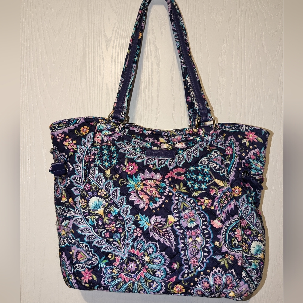 Vera Bradley Glenna Satchel in French Paisley